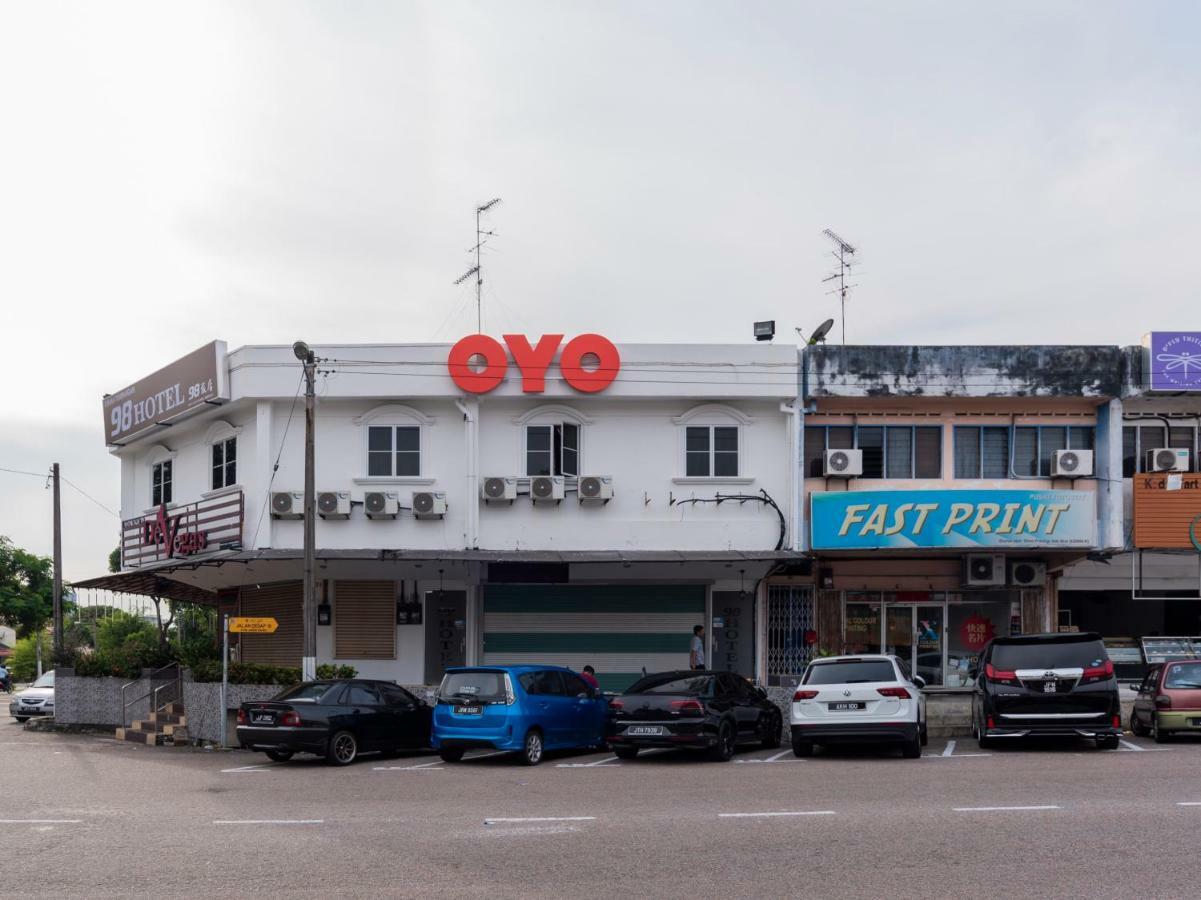 Oyo 44026 98 Hotel Johor Bahru Kültér fotó