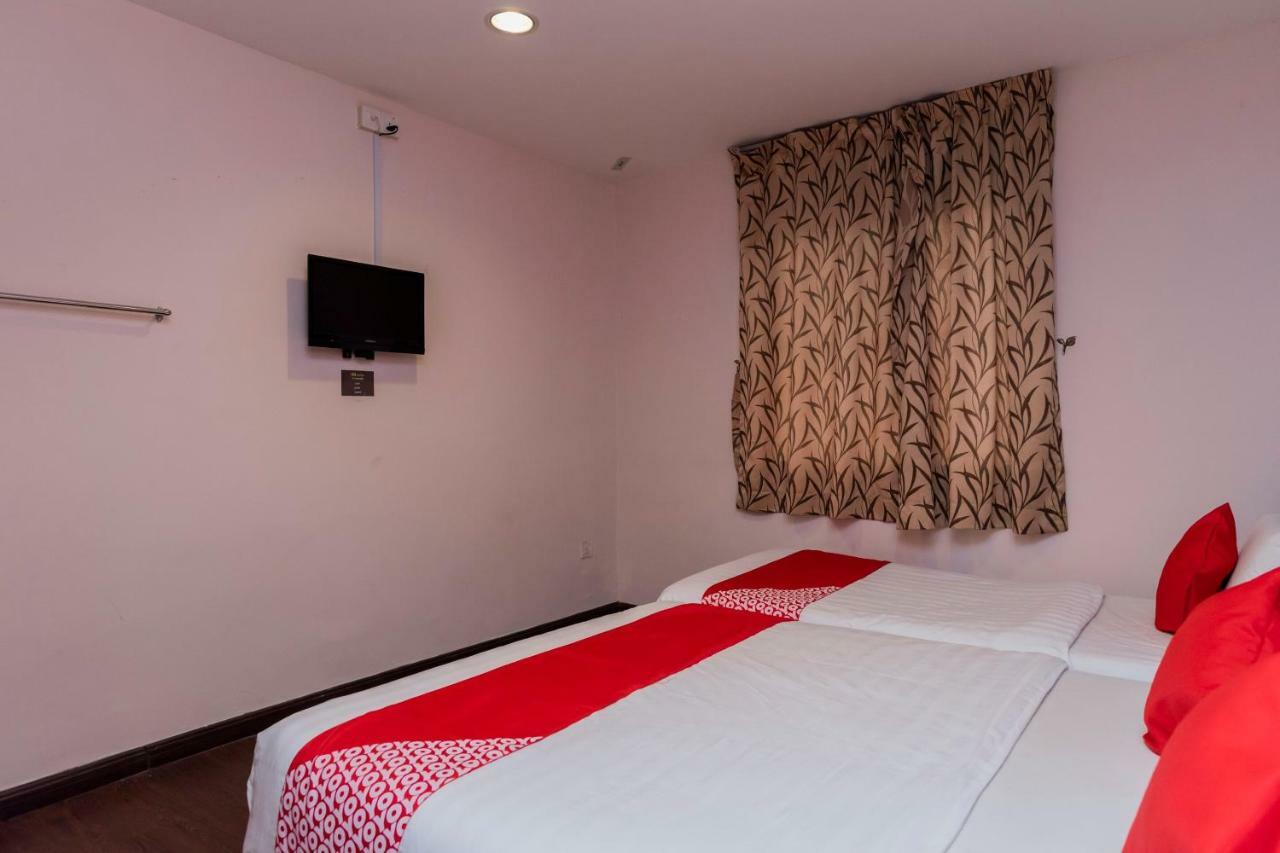 Oyo 44026 98 Hotel Johor Bahru Kültér fotó