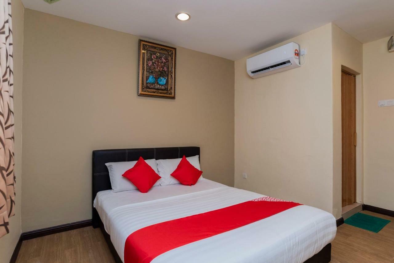 Oyo 44026 98 Hotel Johor Bahru Kültér fotó